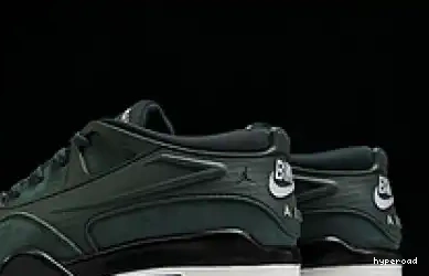 Hyperoad x Air” Air 4 Sylvester RM “Bike Nigel Jordan RM 0617